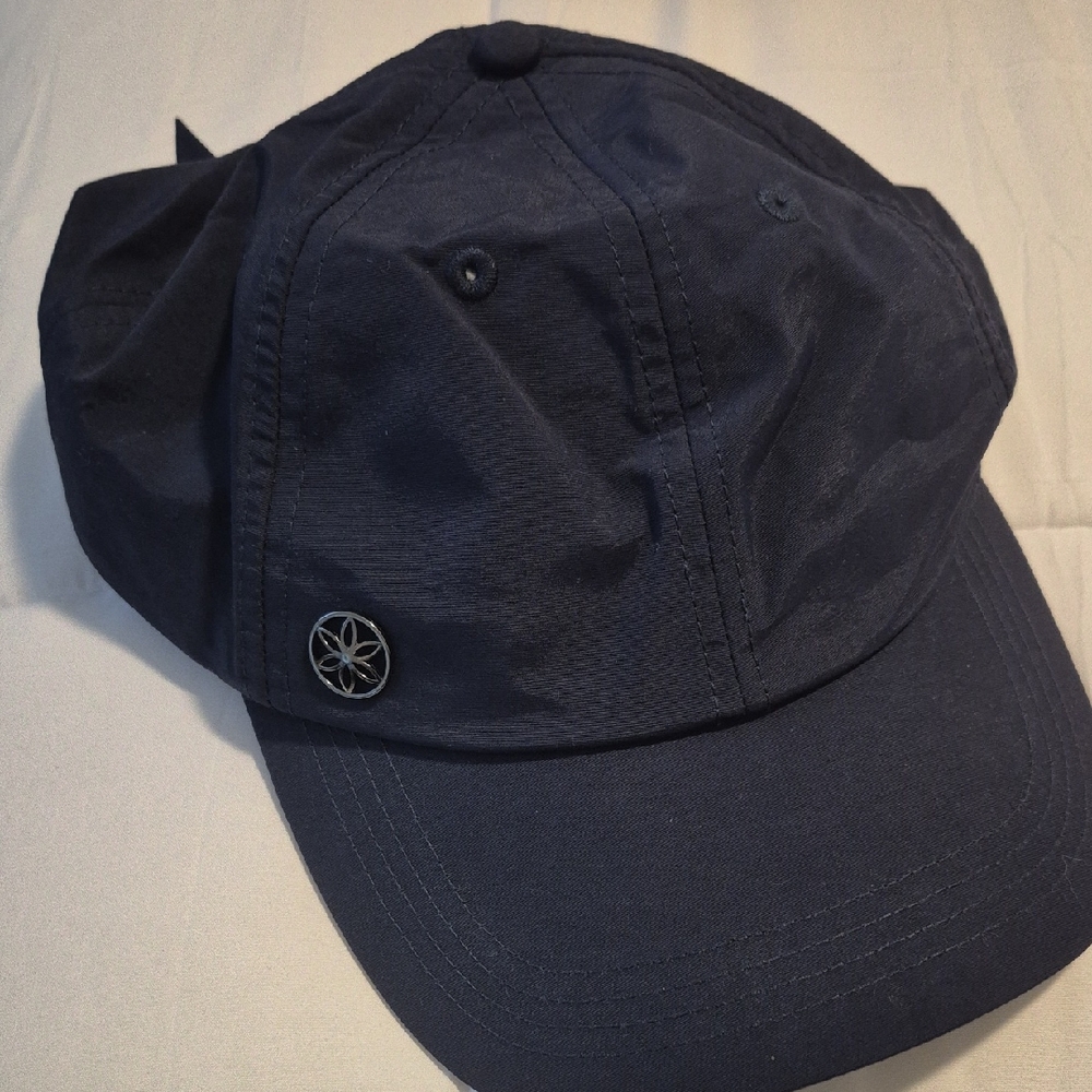 GAIAM Navy Blue Cap